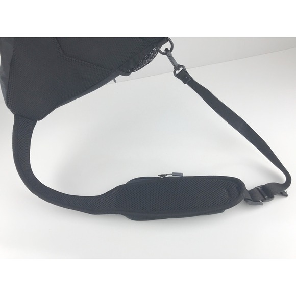 WATERFLY Black Nylon Sling Bag Backpack Crossbody Chest Pack Outdoor‎ Travel - Picture 16 of 16